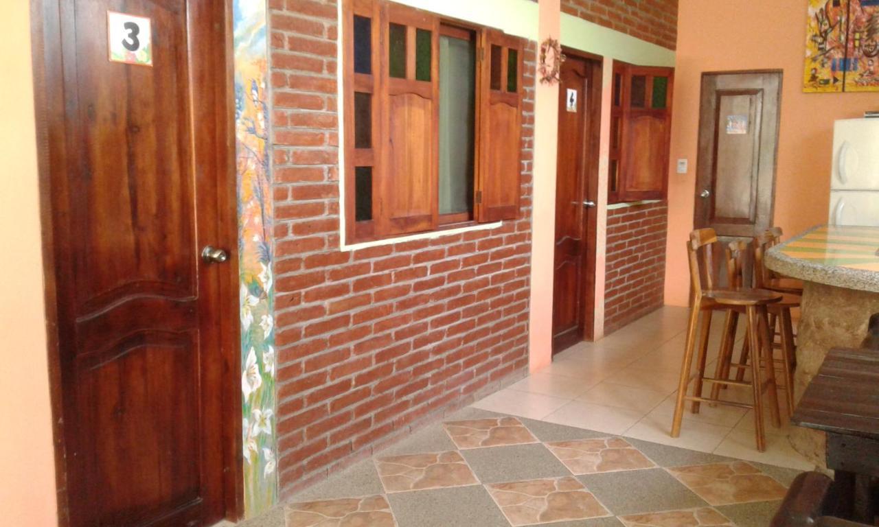 Hostal Casa Taisha Монтаньита Экстерьер фото