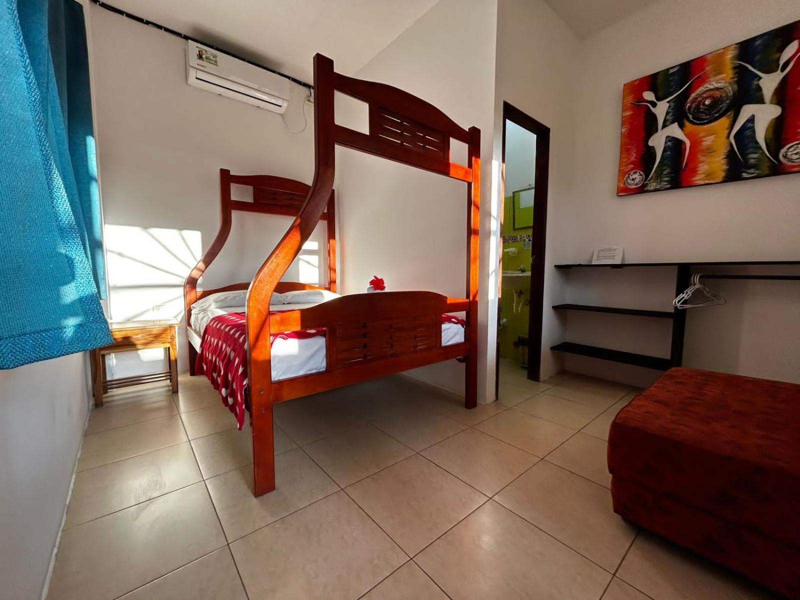 Hostal Casa Taisha Монтаньита Экстерьер фото
